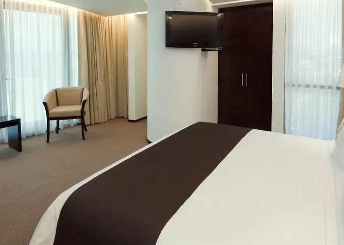 Hotel&suites Medica Sur By Ihg México DF